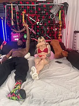 MacTroy online show from 02-19-26, 08:27