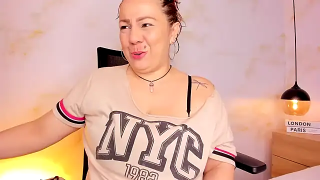 barbara portman online show from 09-26-25, 01:53