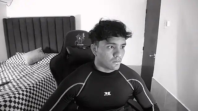 Snapshot of man_dur07 chatting on 10-30-25, 10:54 man dur07 online show from 10-30-25, 10:54