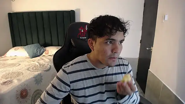 man dur07 online show from 11-21-25, 09:35