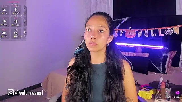 Valery wang online show from 10-08-25, 11:30