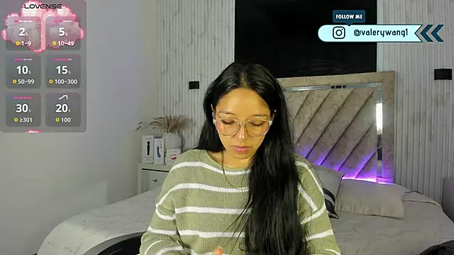 Valery wang online show from 12-20-25, 12:12