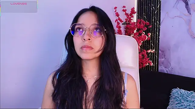 Snapshot of Valery_wang chatting on 04-08-26, 11:54 Valery wang online show from 04-08-26, 11:54