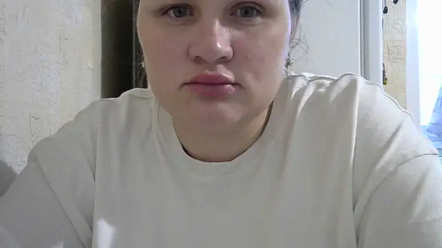 Snapshot of Honeydew-Waves chatting on 11-13-25, 05:50 Honeydew-Waves online show from 11-13-25, 05:50