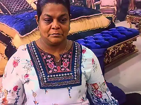 Snapshot of indianCherryPie chatting on 02-02-26, 05:28 indianCherryPie online show from 02-02-26, 05:28