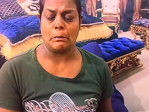 Snapshot of indianCherryPie chatting on 02-07-26, 05:11 indianCherryPie online show from 02-07-26, 05:11