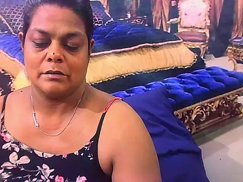 Snapshot of indianCherryPie chatting on 02-09-26, 05:22 indianCherryPie online show from 02-09-26, 05:22