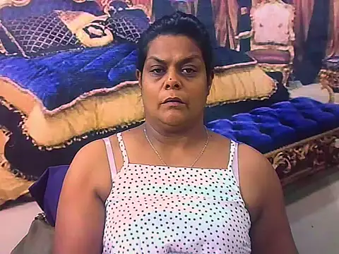 Snapshot of indianCherryPie chatting on 02-12-26, 05:13 indianCherryPie online show from 02-12-26, 05:13