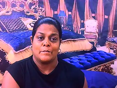 Snapshot of indianCherryPie chatting on 02-26-26, 05:17 indianCherryPie online show from 02-26-26, 05:17