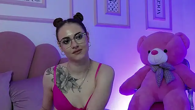 Abby  White online show from 01-28-25, 11:17