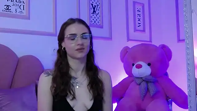 Abby  White online show from 01-31-25, 11:24