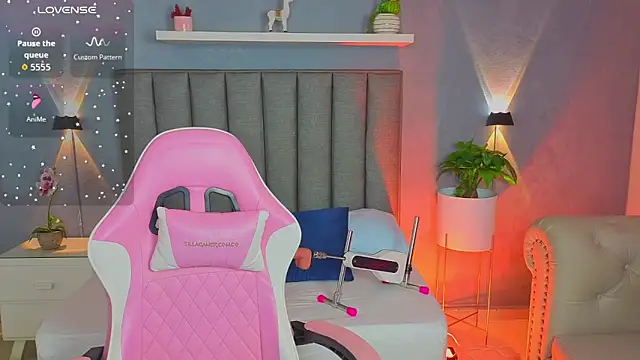 angelica dymond online show from 10-27-25, 12:42