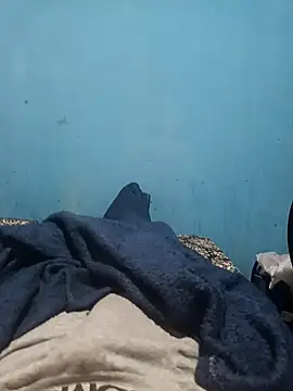 Snapshot of 1995eduardo chatting on 02-07-25, 08:44 1995eduardo online show from 02-07-25, 08:44