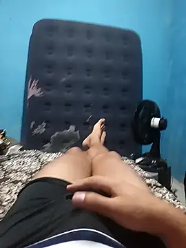 Snapshot of 1995eduardo chatting on 02-19-25, 11:36 1995eduardo online show from 02-19-25, 11:36