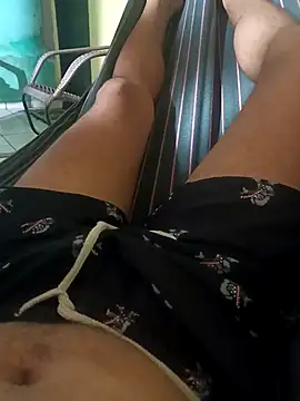 Snapshot of 1995eduardo chatting on 03-07-25, 12:26 1995eduardo online show from 03-07-25, 12:26