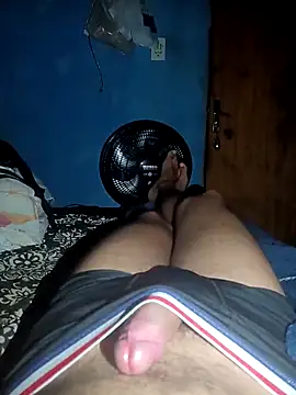 Snapshot of 1995eduardo chatting on 03-09-25, 08:51 1995eduardo online show from 03-09-25, 08:51