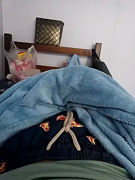 Snapshot of 1995eduardo chatting on 11-15-25, 08:44 1995eduardo online show from 11-15-25, 08:44