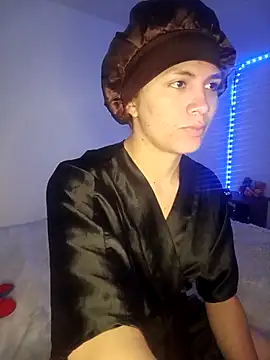 Snapshot of giuliana_andrade chatting on 10-09-25, 12:41 giuliana andrade online show from 10-09-25, 12:41