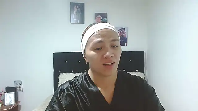 Snapshot of giuliana_andrade chatting on 10-23-25, 12:21 giuliana andrade online show from 10-23-25, 12:21