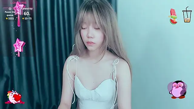 Snapshot of -Poison-Ivy- chatting on 12-05-24, 08:22 -Poison-Ivy- online show from 12-05-24, 08:22