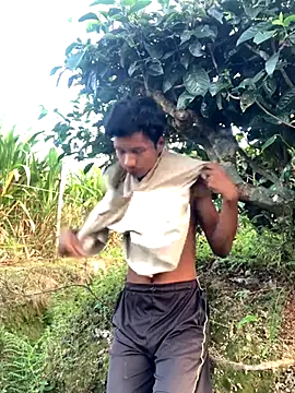 Snapshot of ShroveRising chatting on 10-27-25, 10:41 ShroveRising online show from 10-27-25, 10:41