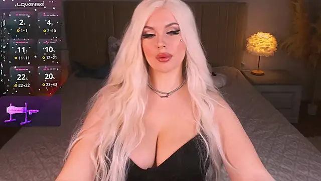 Snapshot of GoddessGlow chatting on 01-22-25, 09:35 GoddessGlow online show from 01-22-25, 09:35