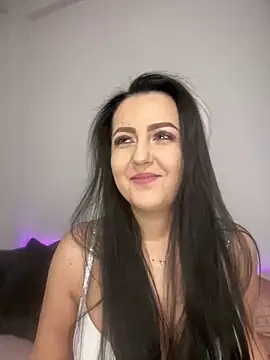 Snapshot of Ariel__Blossom chatting on 01-07-25, 04:27 Ariel Blossom online show from 01-07-25, 04:27