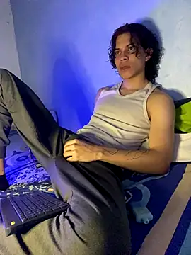 Snapshot of lax777_ chatting on 10-11-25, 01:38 lax777 online show from 10-11-25, 01:38