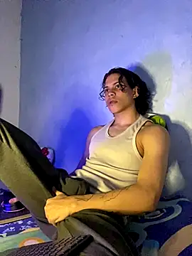 Snapshot of lax777_ chatting on 10-13-25, 05:07 lax777 online show from 10-13-25, 05:07