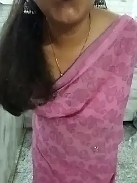 Snapshot of Saroj-Shah chatting on 01-19-26, 04:33 Saroj-Shah online show from 01-19-26, 04:33