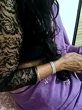 Snapshot of Saroj-Shah chatting on 02-13-26, 04:25 Saroj-Shah online show from 02-13-26, 04:25