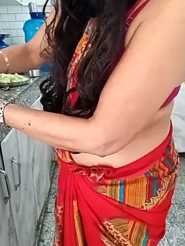 Snapshot of Saroj-Shah chatting on 02-20-26, 06:26 Saroj-Shah online show from 02-20-26, 06:26