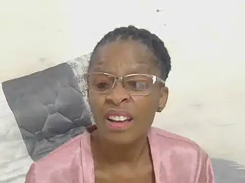 Snapshot of Sugarpoppy24 chatting on 03-02-25, 12:09 Sugarpoppy24 online show from 03-02-25, 12:09