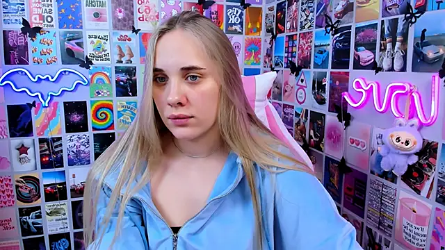 MiaMilas online show from 01-06-26, 02:32