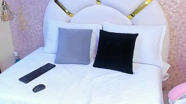 sophie 1 online show from 02-16-25, 03:15