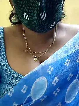 Snapshot of mallu-sumi chatting on 01-31-25, 01:01 mallu-sumi online show from 01-31-25, 01:01