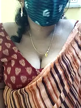 Snapshot of mallu-sumi chatting on 02-01-25, 01:12 mallu-sumi online show from 02-01-25, 01:12