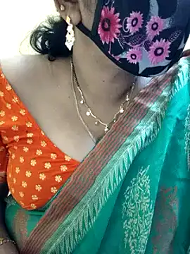 Snapshot of mallu-sumi chatting on 02-01-25, 04:33 mallu-sumi online show from 02-01-25, 04:33