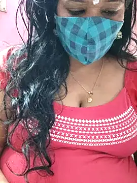 Snapshot of mallu-sumi chatting on 02-05-25, 04:48 mallu-sumi online show from 02-05-25, 04:48