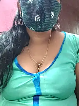 Snapshot of mallu-sumi chatting on 02-11-25, 04:44 mallu-sumi online show from 02-11-25, 04:44