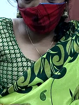 Snapshot of mallu-sumi chatting on 02-15-25, 12:37 mallu-sumi online show from 02-15-25, 12:37