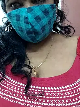 Snapshot of mallu-sumi chatting on 02-15-25, 11:58 mallu-sumi online show from 02-15-25, 11:58
