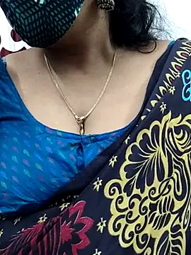 Snapshot of mallu-sumi chatting on 02-18-25, 06:37 mallu-sumi online show from 02-18-25, 06:37