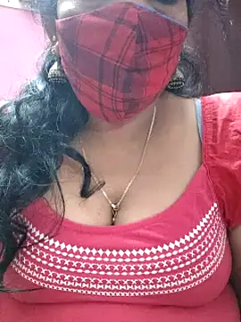 Snapshot of mallu-sumi chatting on 02-19-25, 12:35 mallu-sumi online show from 02-19-25, 12:35