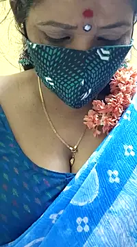 Snapshot of mallu-sumi chatting on 02-20-25, 03:30 mallu-sumi online show from 02-20-25, 03:30