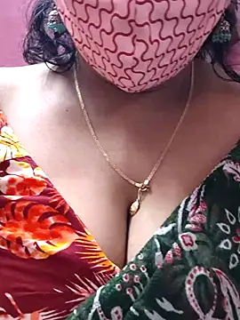 Snapshot of mallu-sumi chatting on 02-22-25, 02:28 mallu-sumi online show from 02-22-25, 02:28