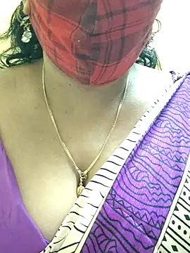 Snapshot of mallu-sumi chatting on 02-22-25, 01:57 mallu-sumi online show from 02-22-25, 01:57