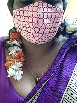Snapshot of mallu-sumi chatting on 02-24-25, 05:53 mallu-sumi online show from 02-24-25, 05:53