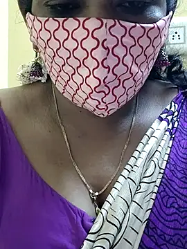 Snapshot of mallu-sumi chatting on 02-25-25, 12:47 mallu-sumi online show from 02-25-25, 12:47