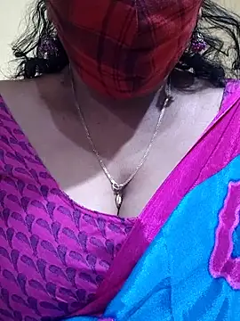 Snapshot of mallu-sumi chatting on 02-27-25, 12:21 mallu-sumi online show from 02-27-25, 12:21